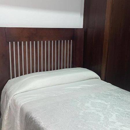 Pension Veracruz 2 Granada Bagian luar foto